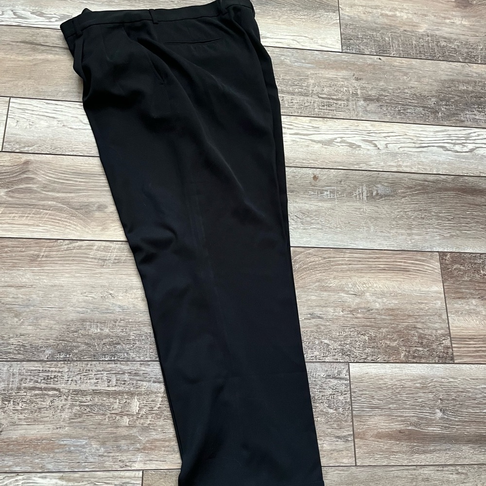 Men Claiborne black pants size 38/30 cuff at hem pleated front